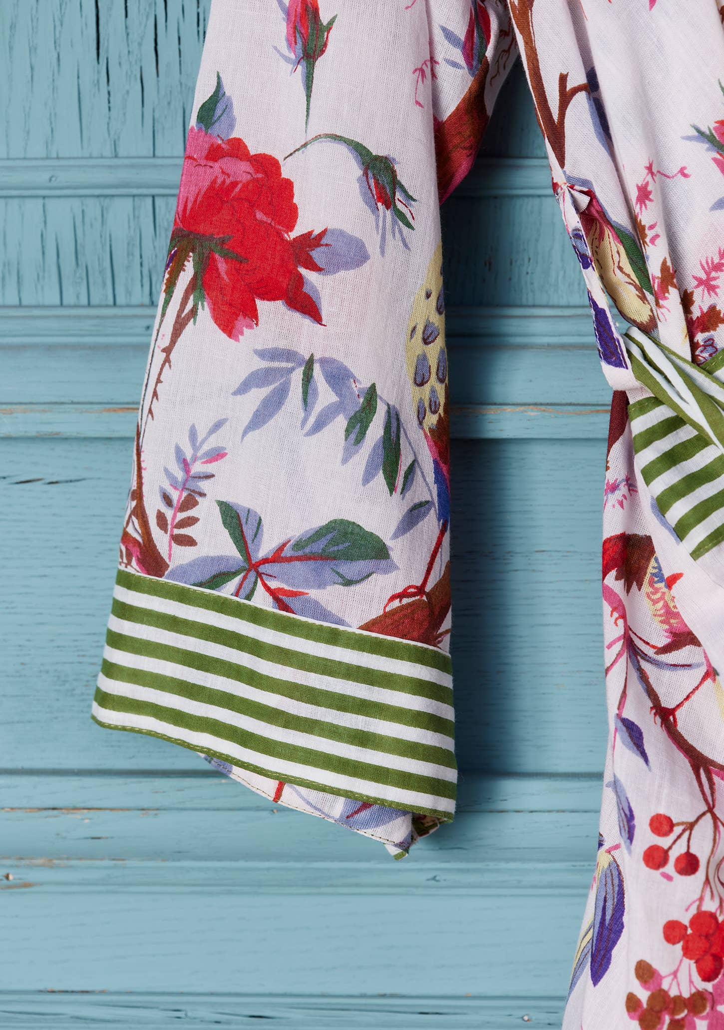 Bird Of Paradise Dressing Gown - White: Small/Medium(SM)