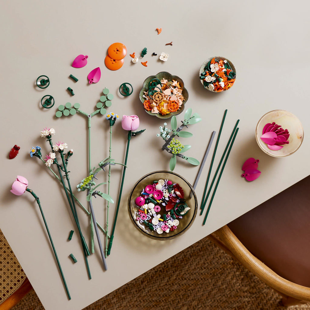 Lego Botanicals 10342 Pretty Pink Bouquet