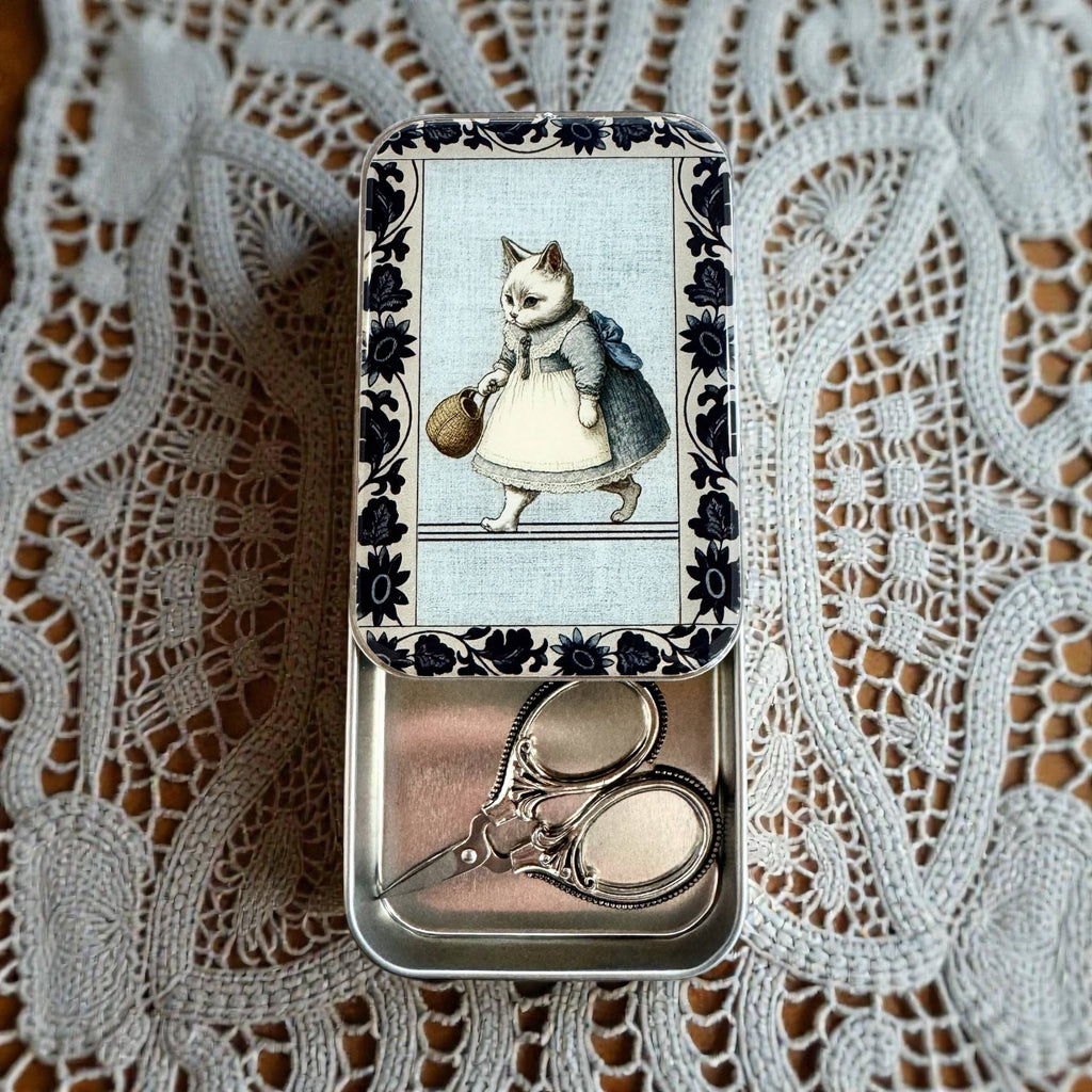 Kitty notions tin: Small