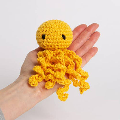 My Pocket Jellyfish Easy Crochet Kit 
