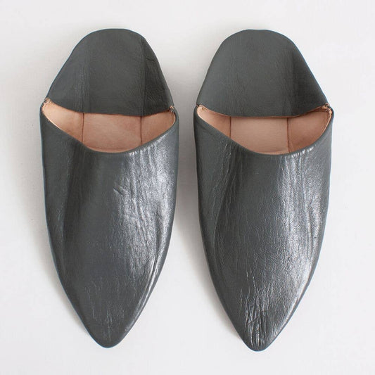 Charcoal Moroccan Classic Pointed Babouche Slippers: Medium