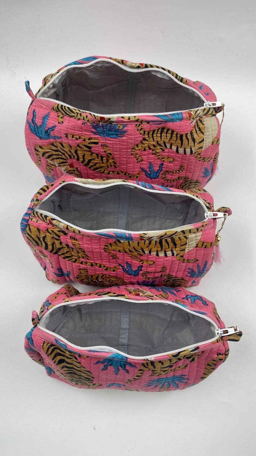 100% cotton  quilted washbag  Large PINK