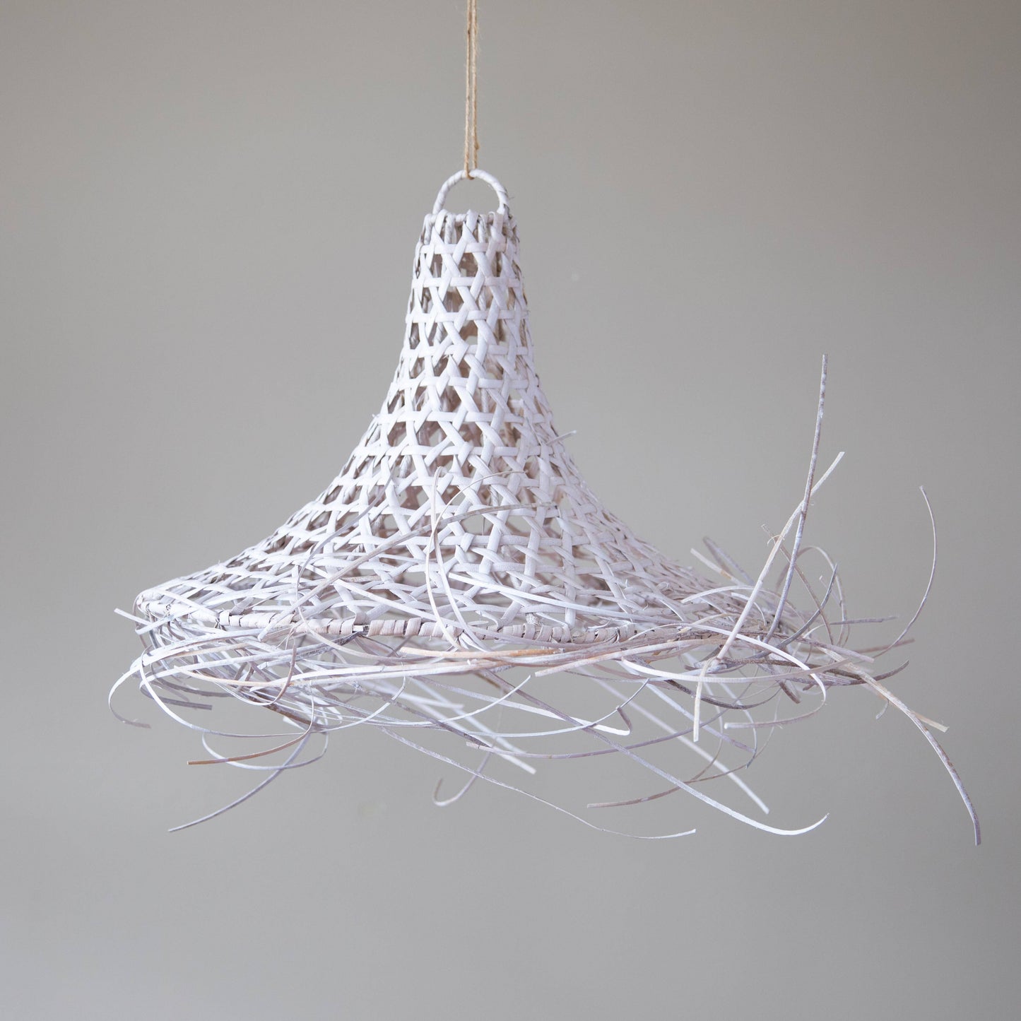 White Straw Wicker Woven Fringe Lampshade