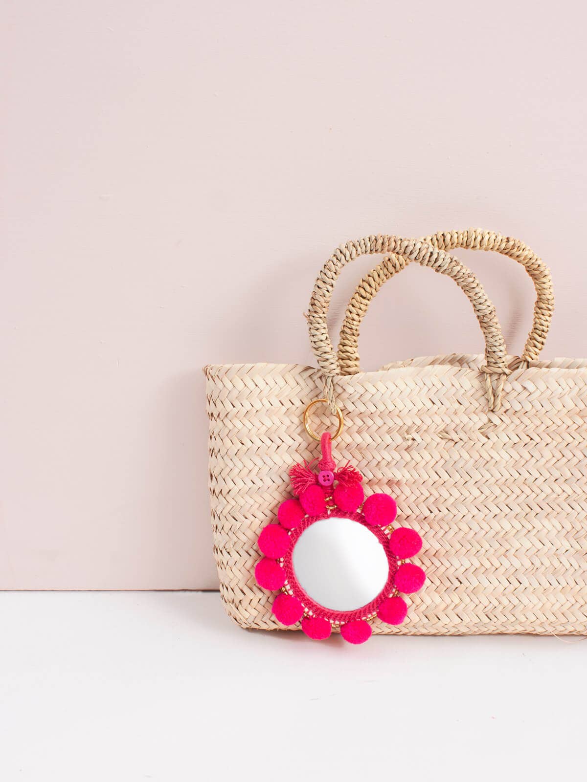 Super Pom Pom Mirror Keyrings, Large: Pink