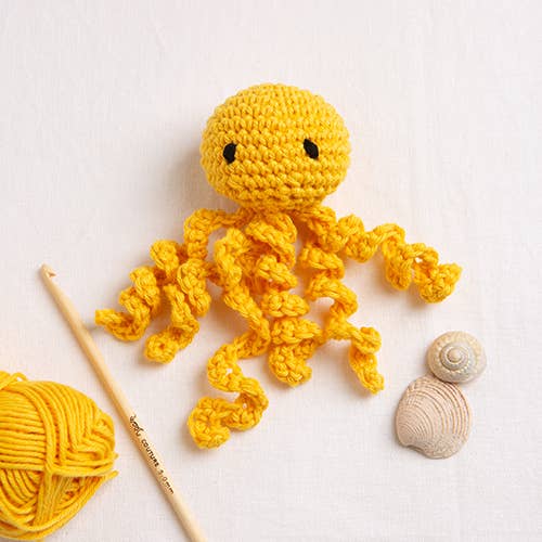 My Pocket Jellyfish Easy Crochet Kit 