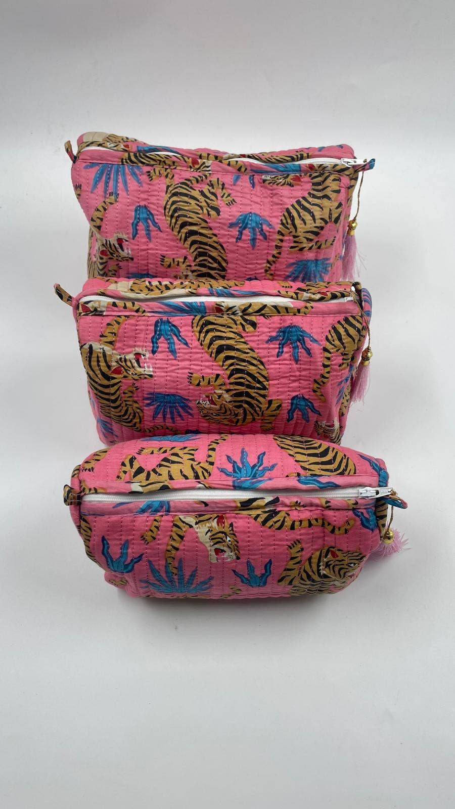 100% cotton  quilted washbag  Large PINK