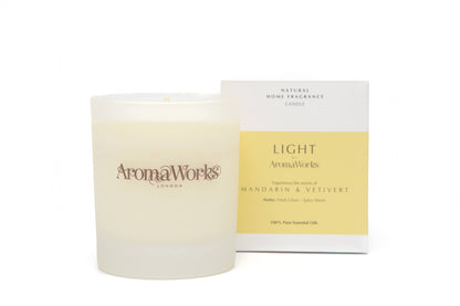 Aromaworks Light Candle, 30cl: Mandarin & Vetivert