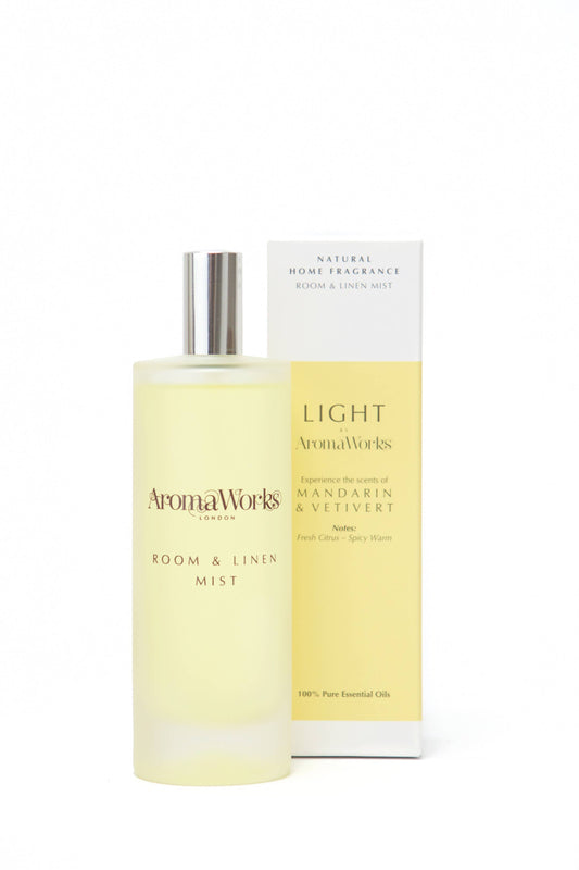 Aromaworks Light Room & Linen Mist, 100ml: Mandarin & Vetivert