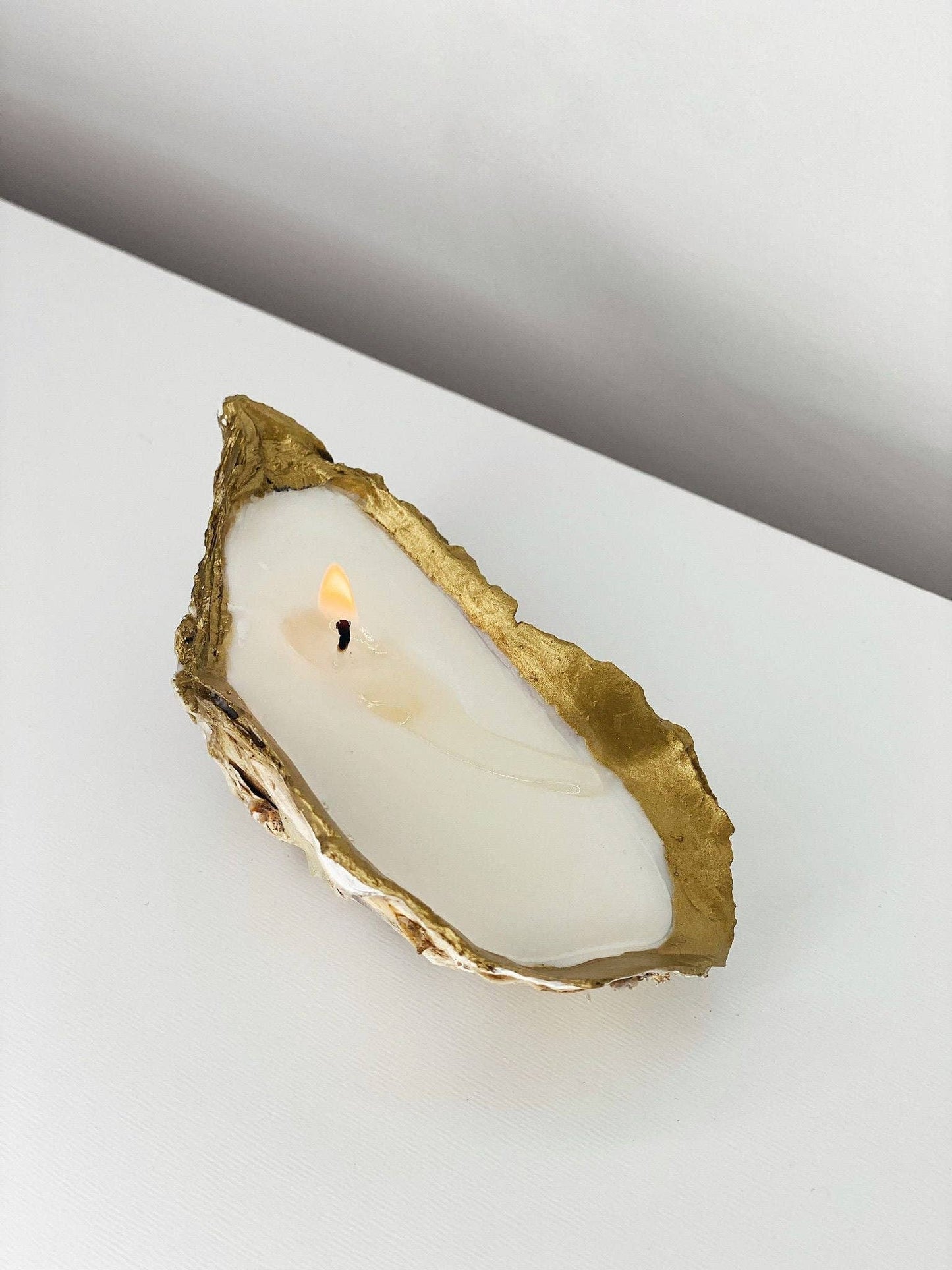 Gold Tip Oyster Shell Candles: 2