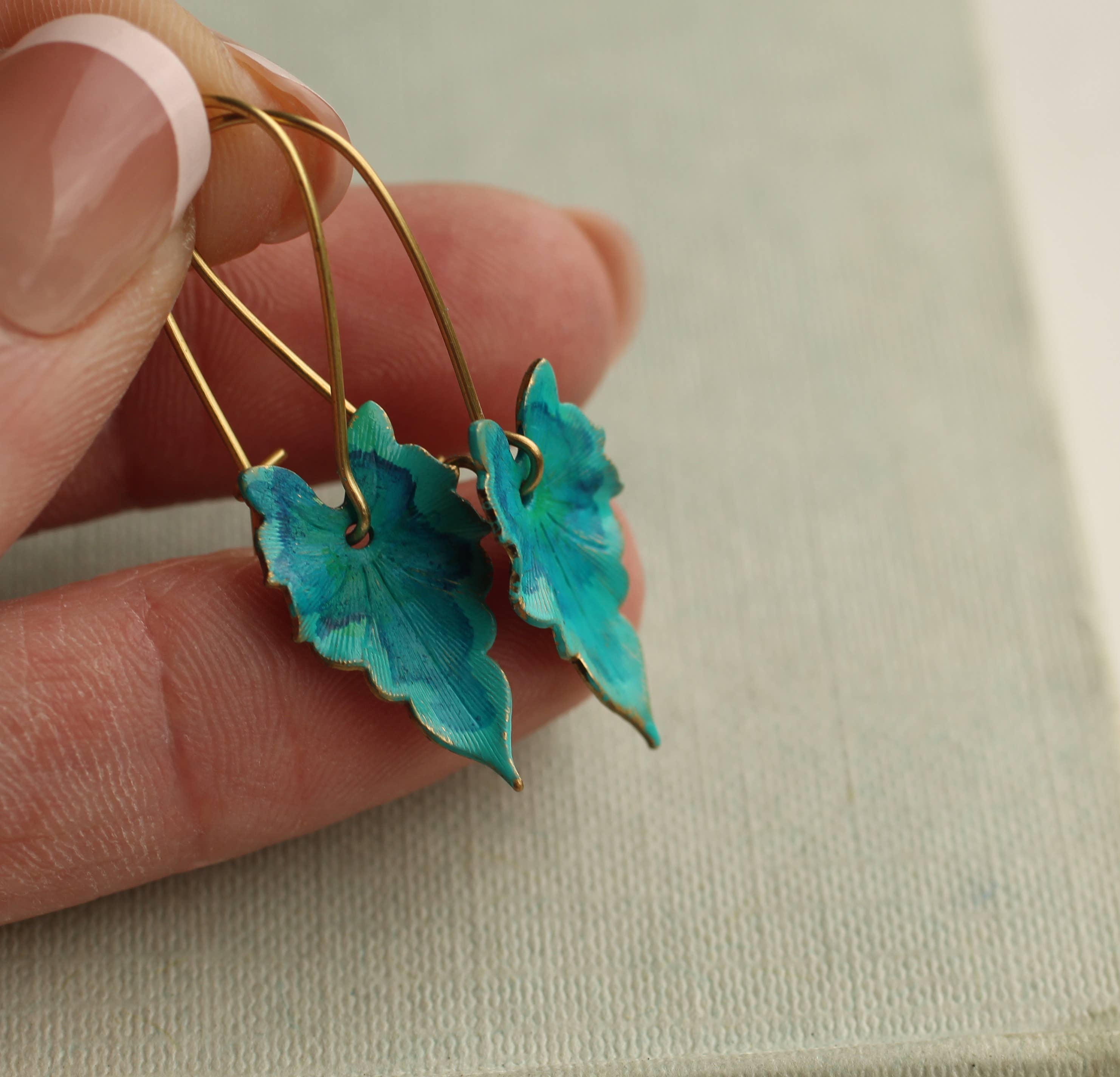 Verdigris Leaf Turquoise Green Earrings: Medium (3.5cm)