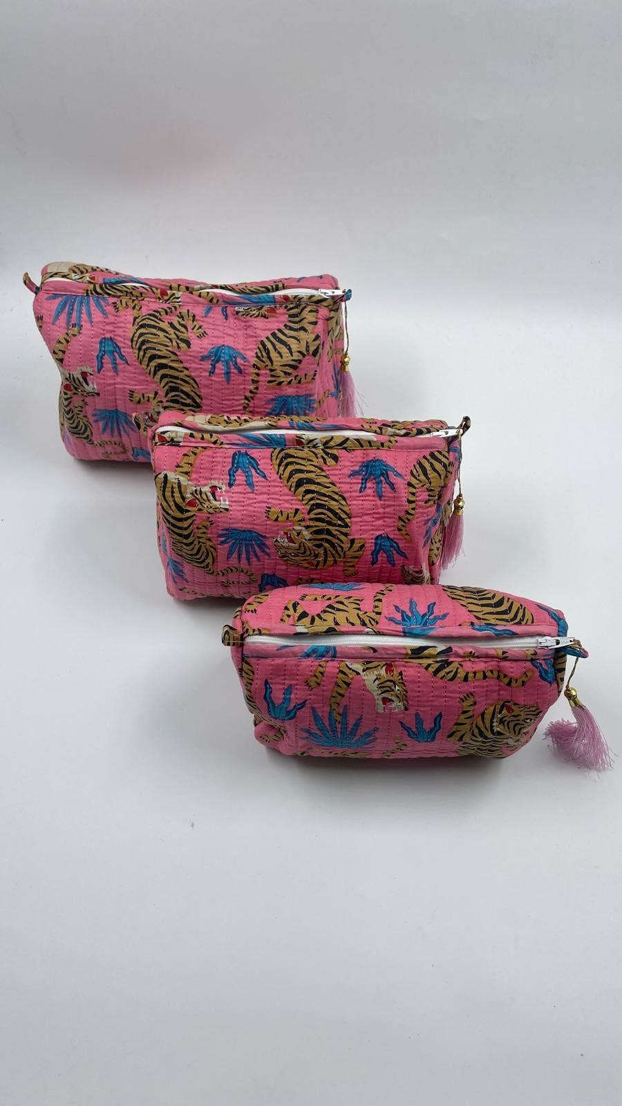 100% cotton  quilted washbag  Large PINK