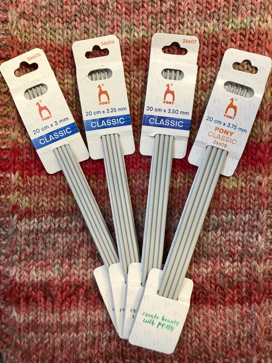 Double Pointed 3mm, 20cm length, x4 needles