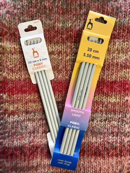 Double Pointed 5mm, 20cm length, x4 needles