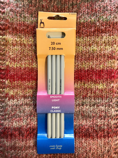 Double Pointed 7.5mm, 20cm length, x4 needles