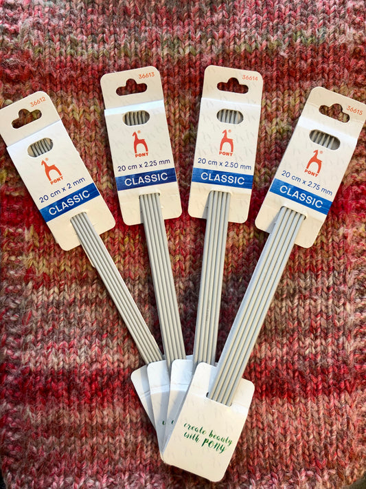 Double Pointed 2.75mm, 20cm length, x5 needles