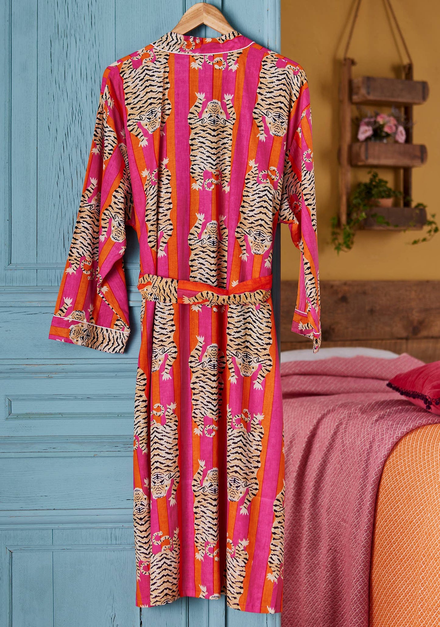 Tiger Stripe Dressing Gown: Small/Medium(SM)