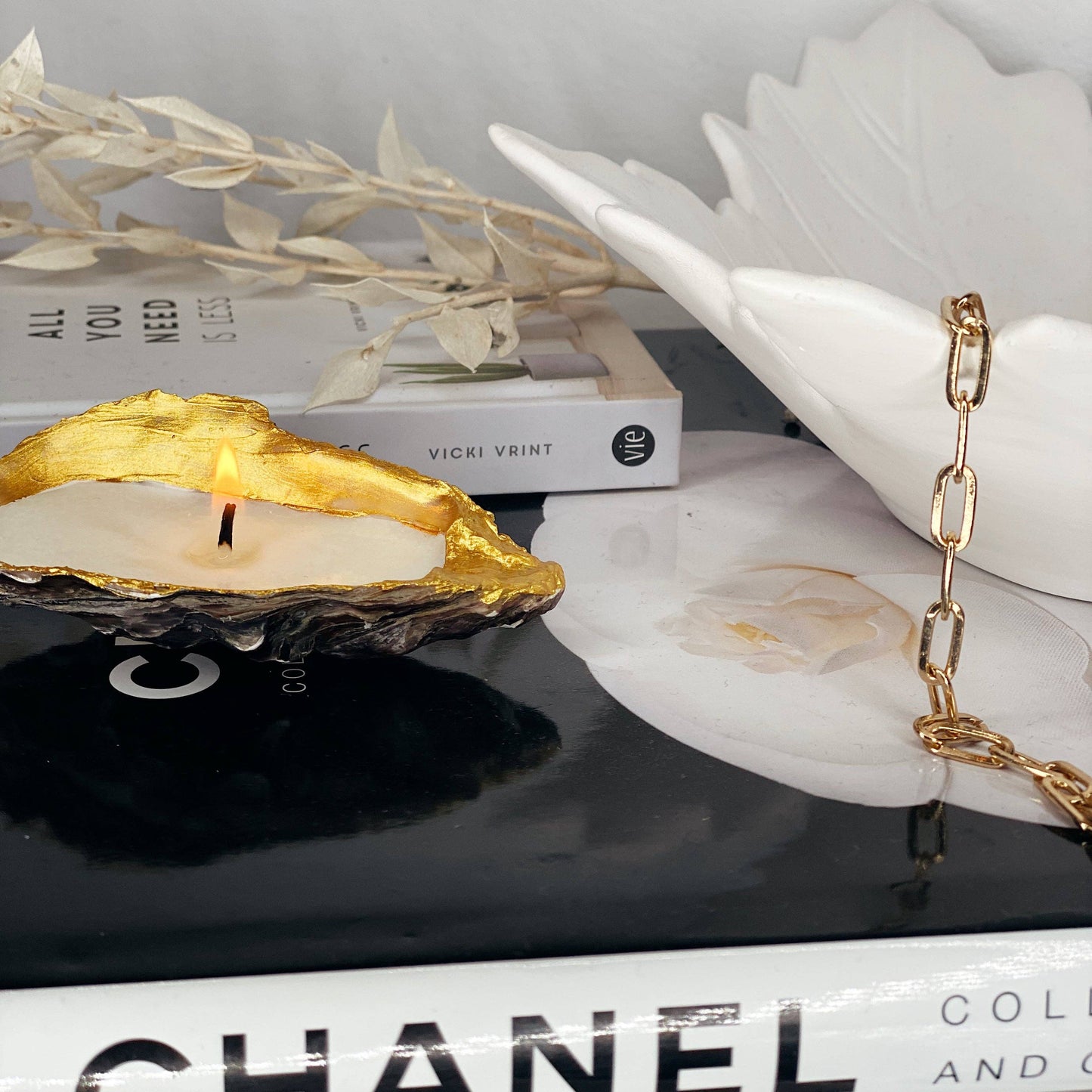 Gold Tip Oyster Shell Candles: 2